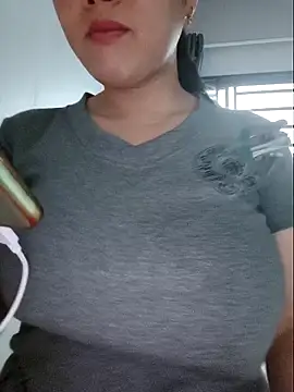 Shine_Mai 网络视讯表演