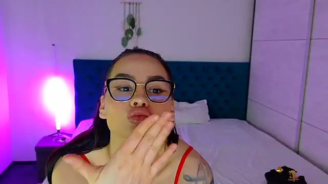 LexieRosse Chat XXX in diretta