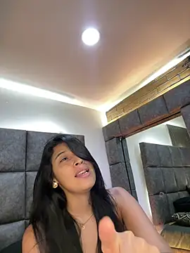 BrigitteVons 现场XXX聊天