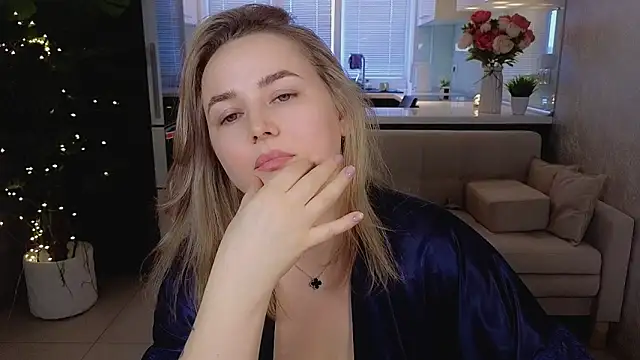 Mira_Mermayd Adlı Modelin Canlı XXX Sohbeti