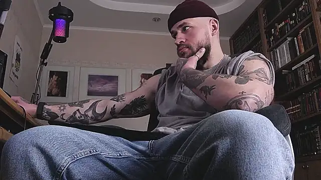 Онлайн чат XXX FindomJason