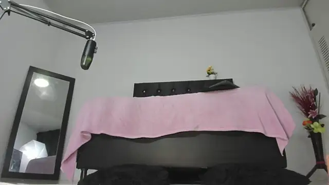 martinaclark: онлайн-секс-чат