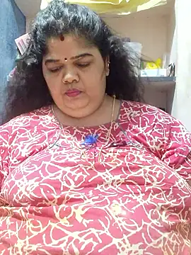 tamilthanushriのライブXXXチャット