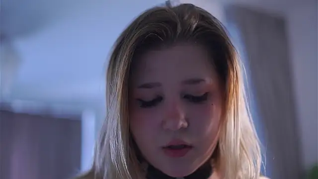 KenaYodis élő XXX-chatje