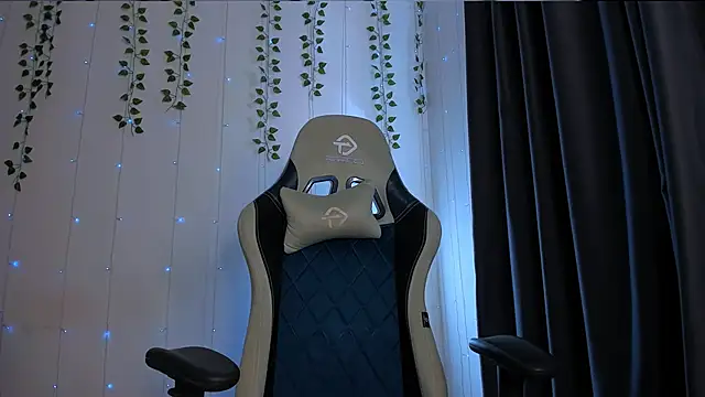 Chat XXX en directo de KarlaSim