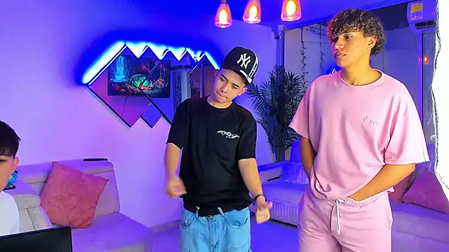 XXX chat uživo modela Houseofwarrios