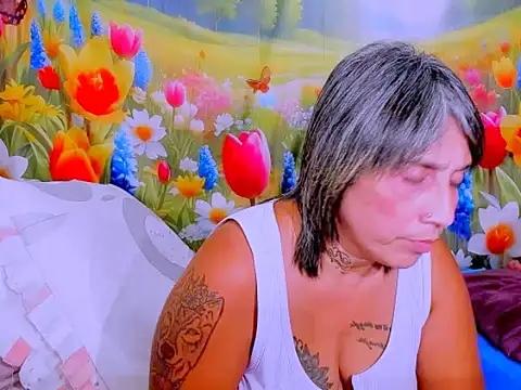 Онлайн чат XXX indianroxy