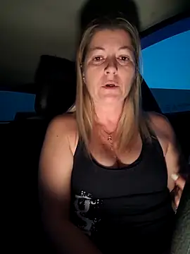 NikkiBlisss Adlı Modelin Canlı XXX Sohbeti