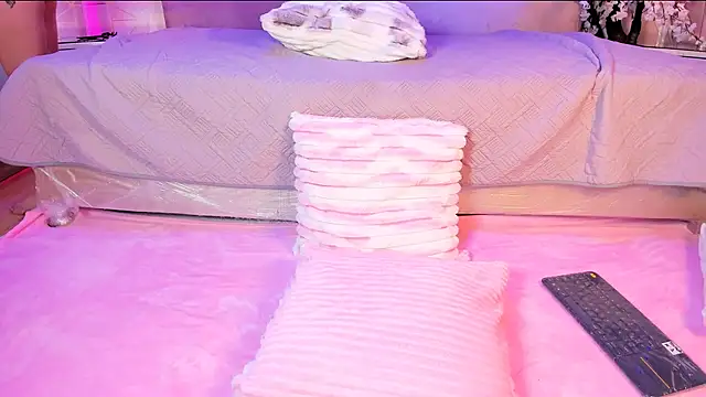 Naomistart 现场XXX聊天