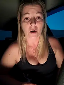 Chat +18 de NikkiBlisss ao vivo