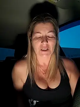 NikkiBlisss Adlı Modelin Canlı XXX Sohbeti