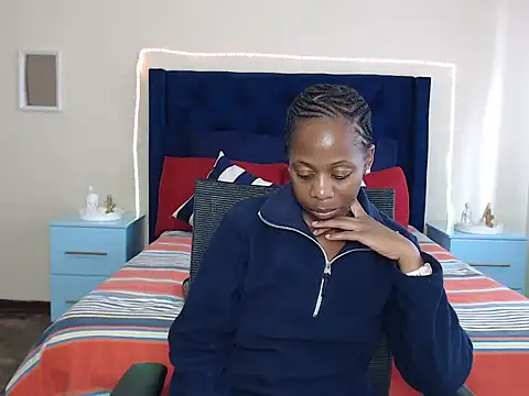 QUEENMANDYY's Live XXX Chat