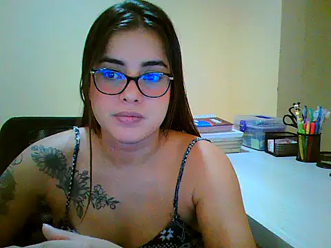 XXX chat uživo modela maliamiller