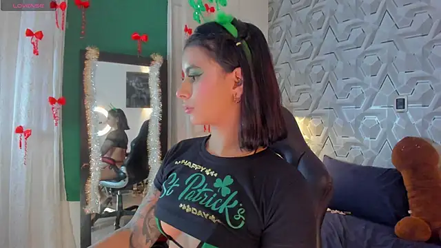 Sophiee_Hill's Live XXX Chat