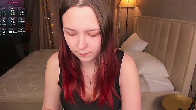 Chat XXX en directo de Monica__Queen