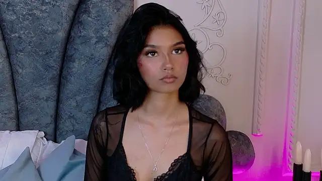 Mimi-Nyx's Live XXX Chat