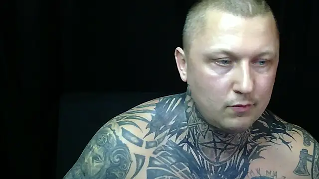 devilWithTatsのライブXXXチャット