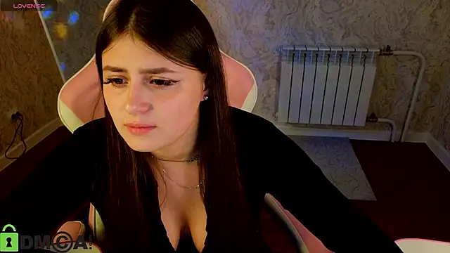 Crystal-Lace Chat XXX live