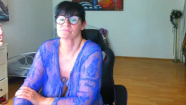 Chat +18 de Sylly ao vivo