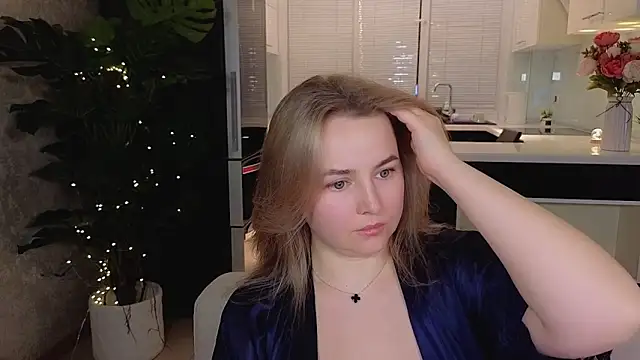 Mira_Mermayd's Live XXX Chat