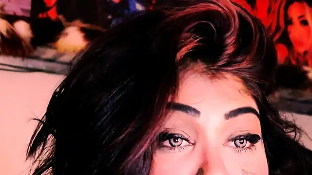 Czat XXX na żywo – indian_dreamgirl