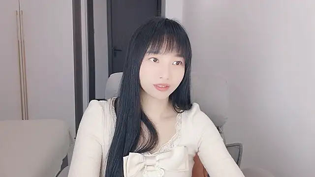 Lisa-3333 – Live XXX-chat