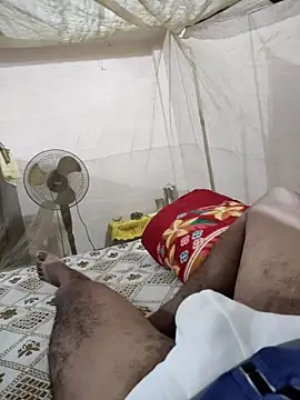 PIG_FUCKER_DADDY – Naživo XXX chat