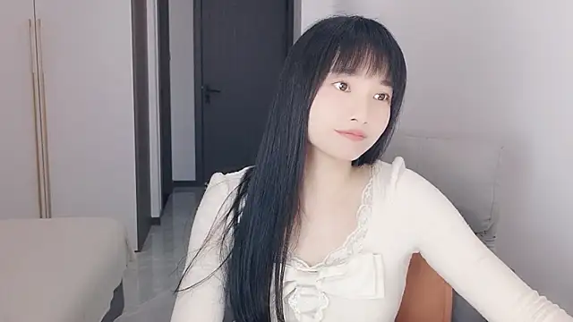 Lisa-3333's Live XXX Chat