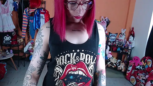 Chatroom XXX en direct de MissMiia2