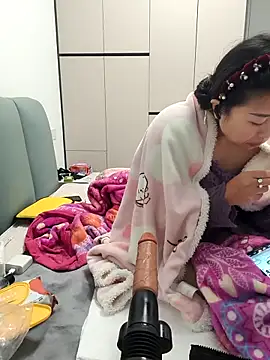 zzdd999 网络视讯表演