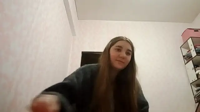 JanineThielman Adlı Modelin Canlı XXX Sohbeti