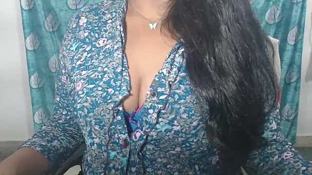 Sophia_your 即時 XXX 聊天