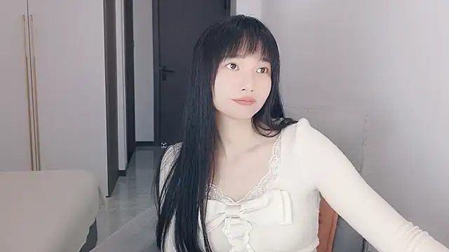 Lisa-3333 – Live XXX-chat