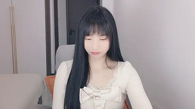 Lisa-3333 live XXX chat