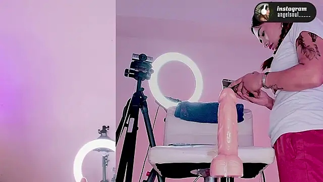 Chatroom XXX en direct de Angelst__