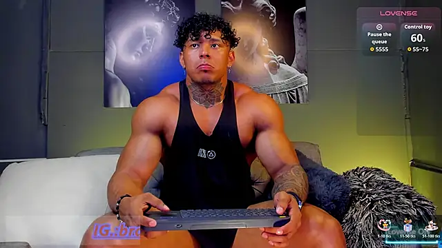 bradley_smithのウェブカメラショー