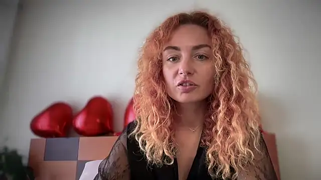 Czat XXX na żywo – Reddgiirl