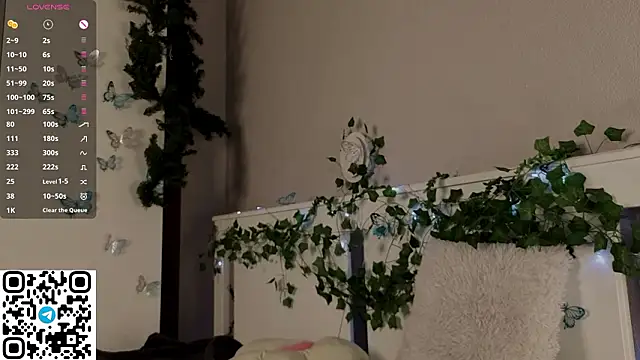 BlushinBloom Adlı Modelin Canlı XXX Sohbeti