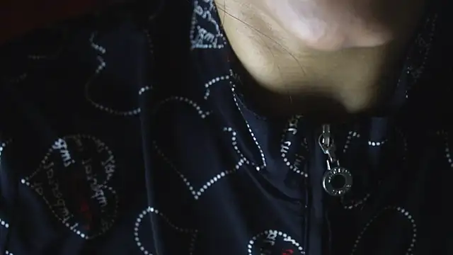 Chatroom XXX en direct de -AyeshaSinghania-