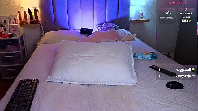 juliana-mancini 即時 XXX 聊天