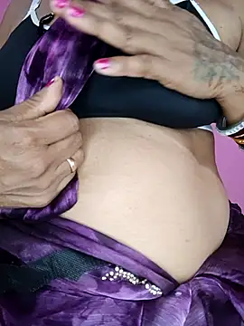 INDIANDESIMATUREのライブXXXチャット