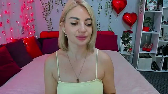 LunaBellucci's Live XXX Chat