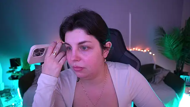 MirandaWong 即時 XXX 聊天