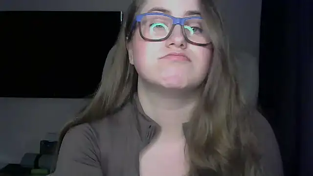 SeasonalSomeone's Live XXX Chat