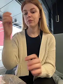 HarrietDart élő XXX-chatje