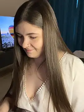 Lovely_Waifu লাইভ XXX চ্যাট