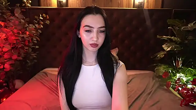 WildKittenX_'s Live XXX Chat