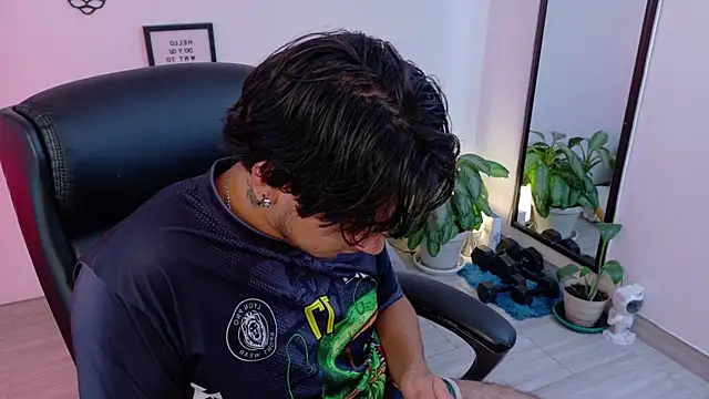 Elian_savoy live XXX chat