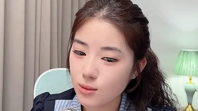 Nicole20266 Pertunjukan Webcam