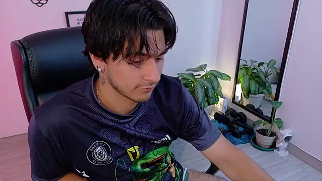 Chat XXX en directo de Elian_savoy